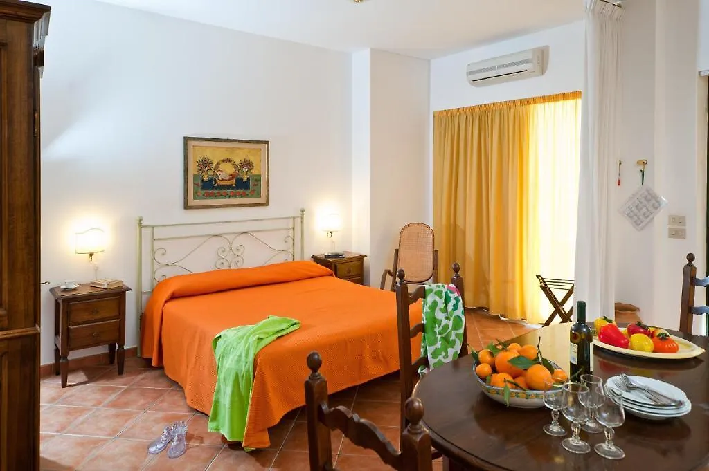 شقة Residence Degli Agrumi تاورمينا إيطاليا