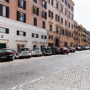 Pantheon Luxe Harmony , Rome Italy